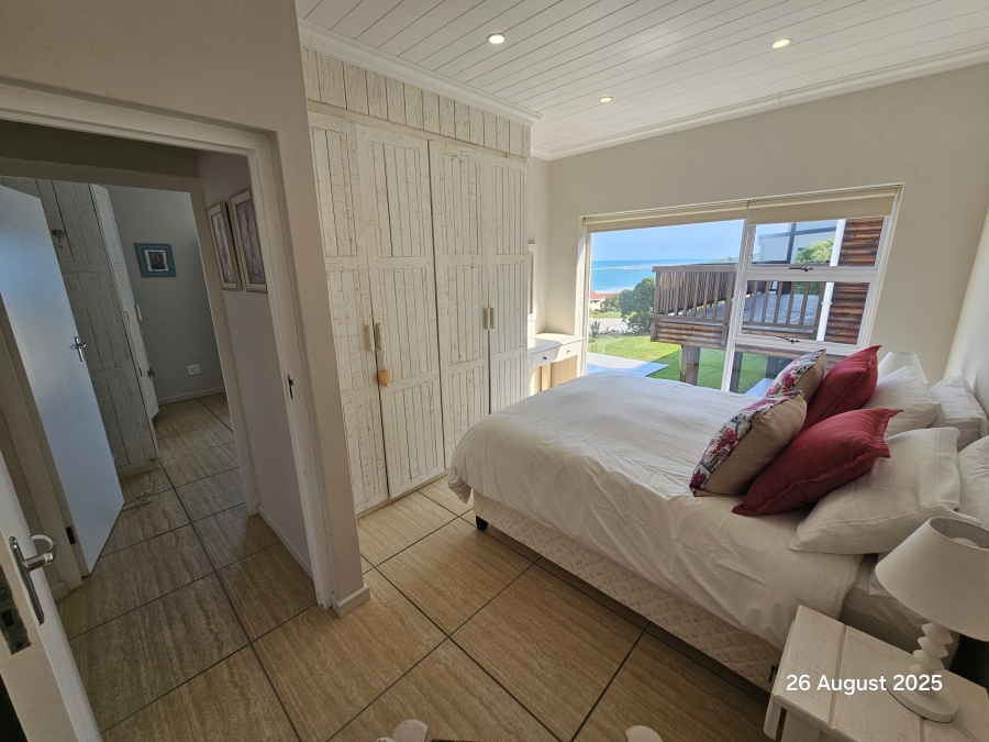 6 Bedroom Property for Sale in Jongensfontein Western Cape